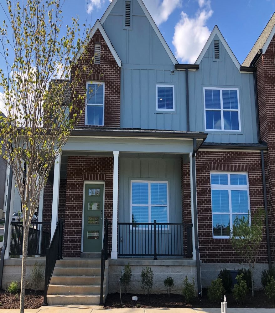 Manning Place Apartments in Nashville, TN